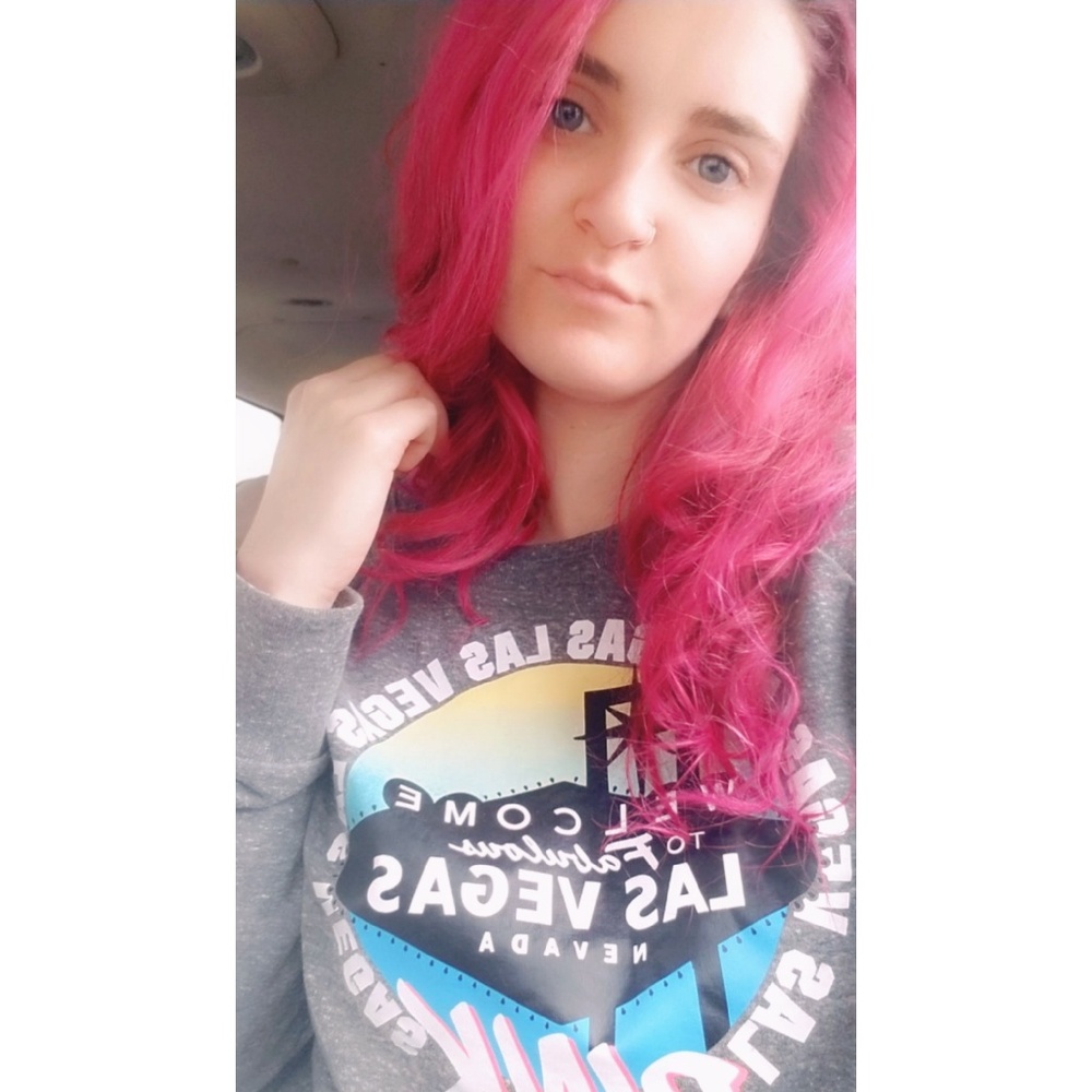 Meet your Posher, Nicollette